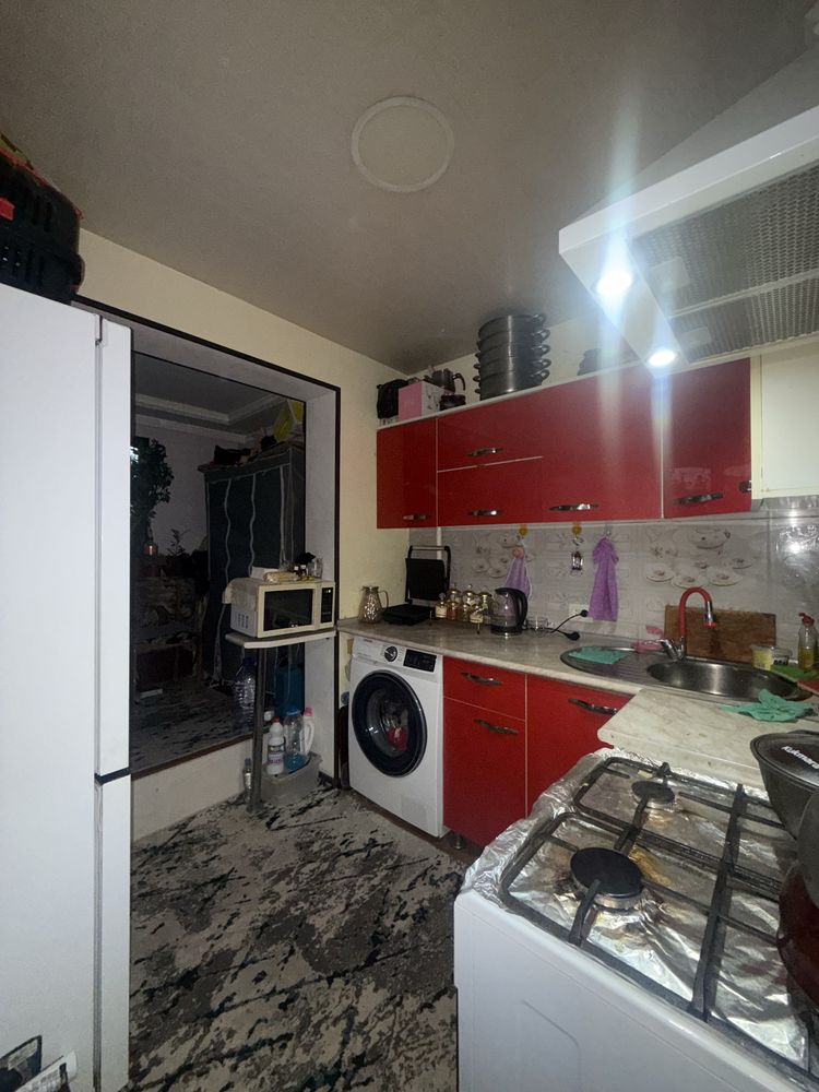 Продаётся 2 ком в 3 микрорайоне