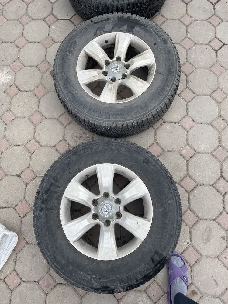 Комплект дисков 265/65/R17 от Prado J90 с шинами Michelin