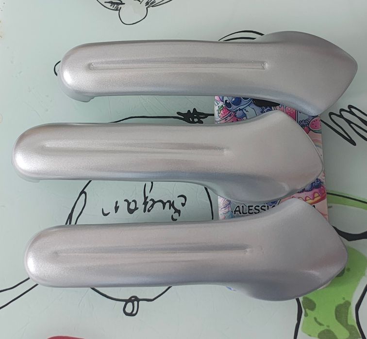 Grile aerisire și Mânere Golf 4/Bora