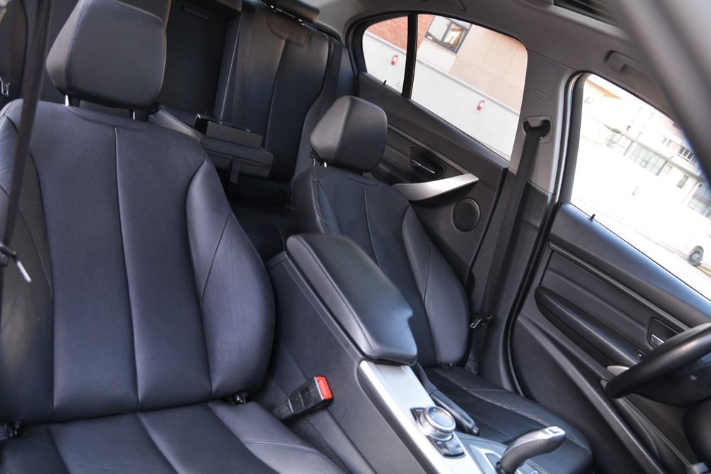 BMW 320d F30 Automat /ALB Perlat /Trapă /Head-up-Display /Bi-Xenon ada