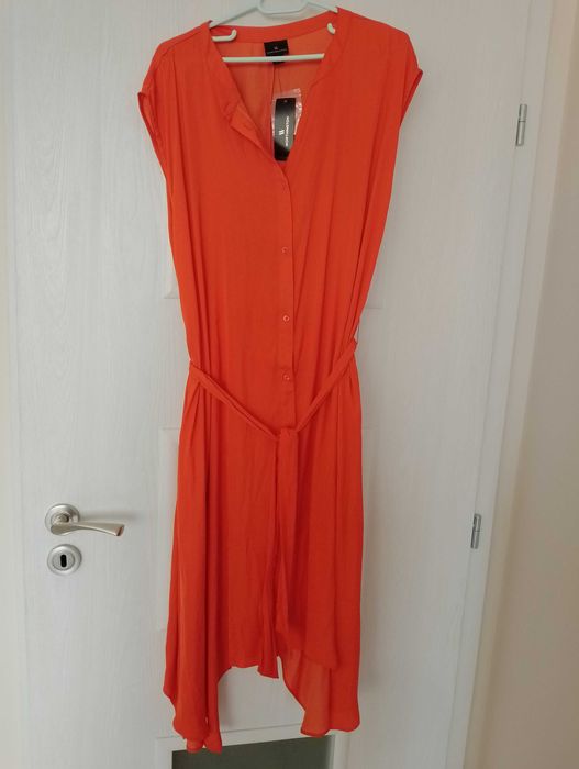 Ежедневна или официална рокля