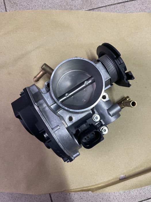 New beetle Clapeta acceleratie 2.0 benzina 115 cp