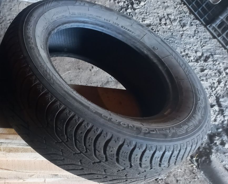 Продам  1 шину зимний  205 /65/15