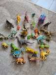 Jucarii Dinozauri din plastic