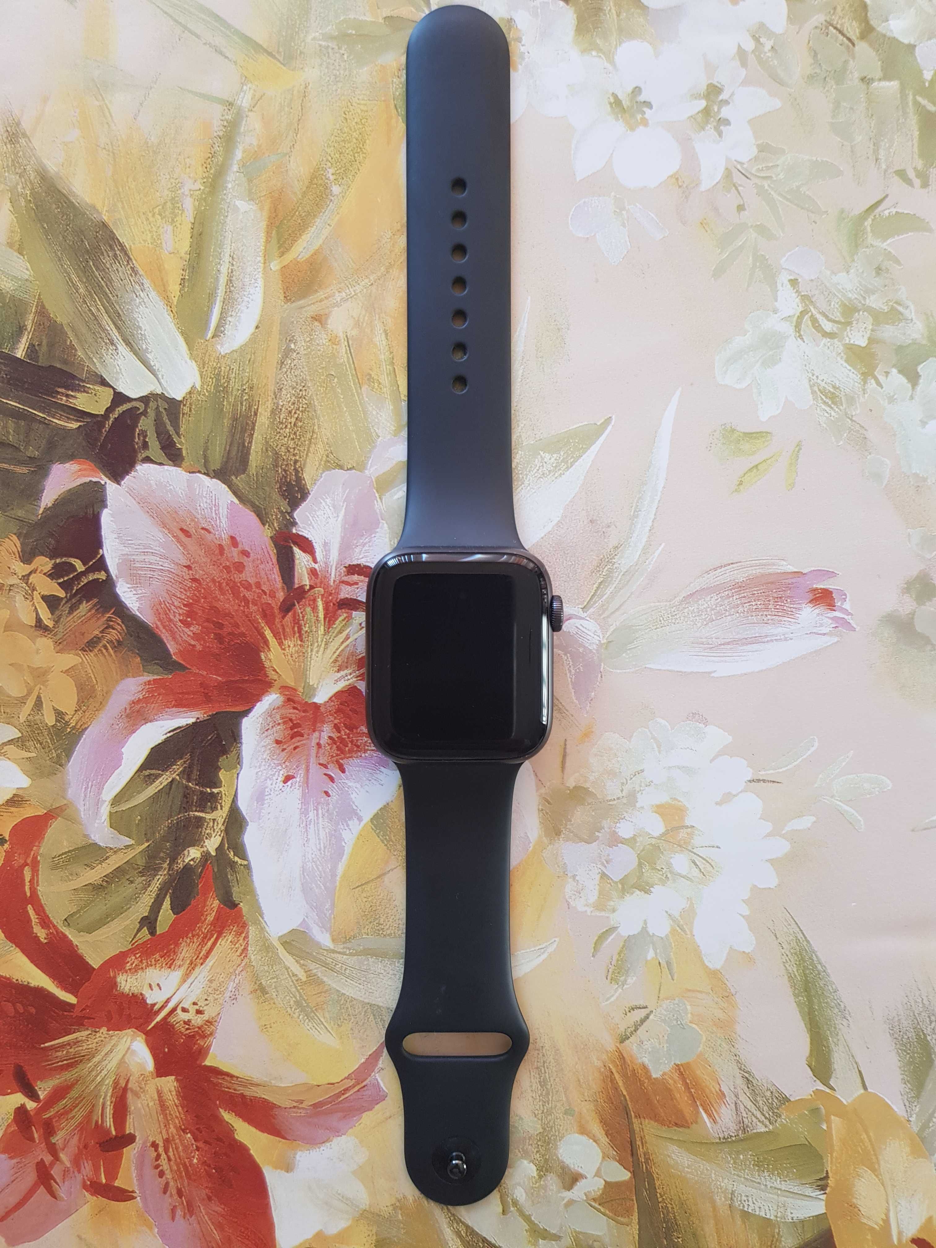 Apple Watch SE 44mm