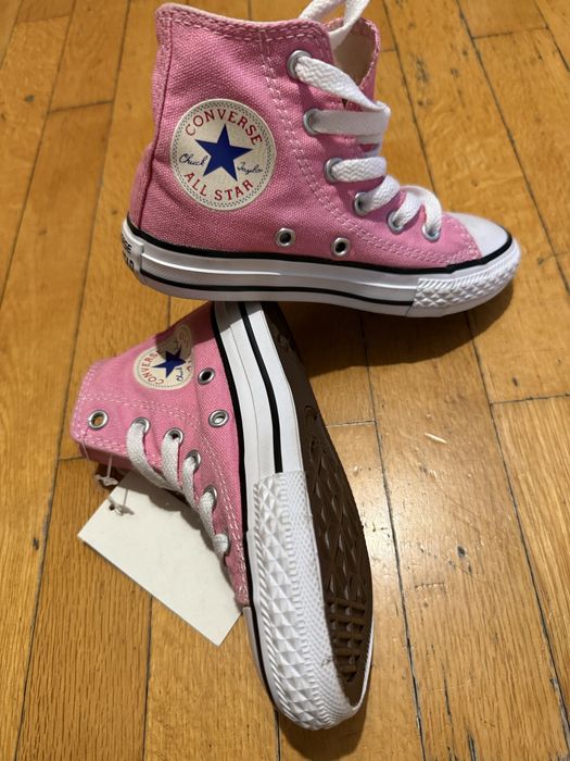 Converse size 27