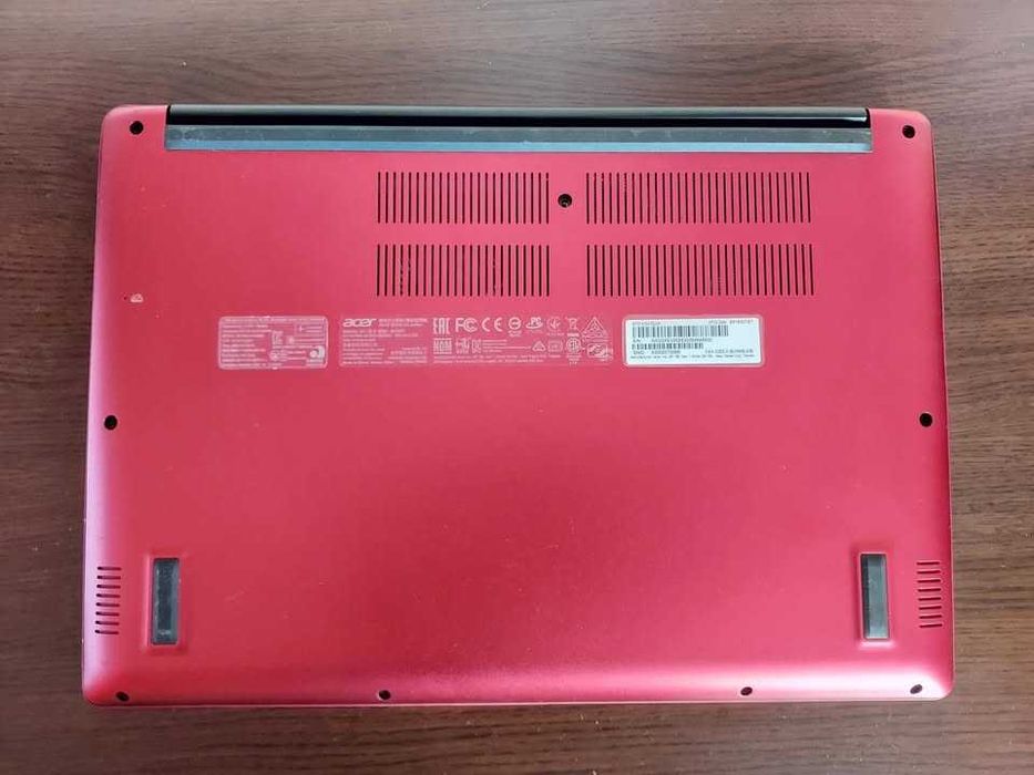 Acer Swift 3 Display 14 SLIM FHD - I5 a 8 a gen, SSD 250GB, 4GB DDR4