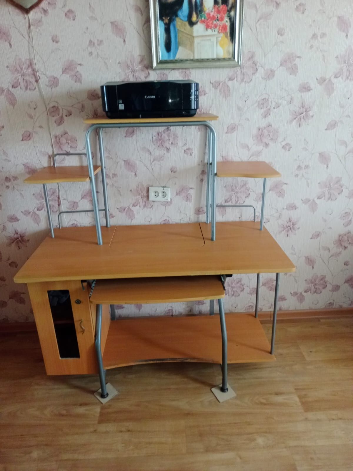 Компьютерный стол