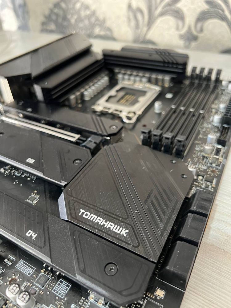 MSI Tomahawk Z790 DDR5 wifi