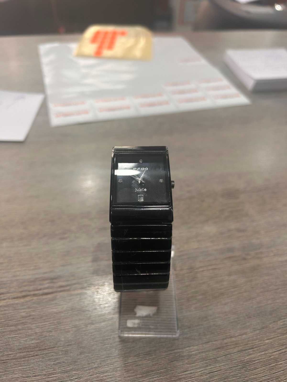 Продавам мъжки часовник RADO JUBILE