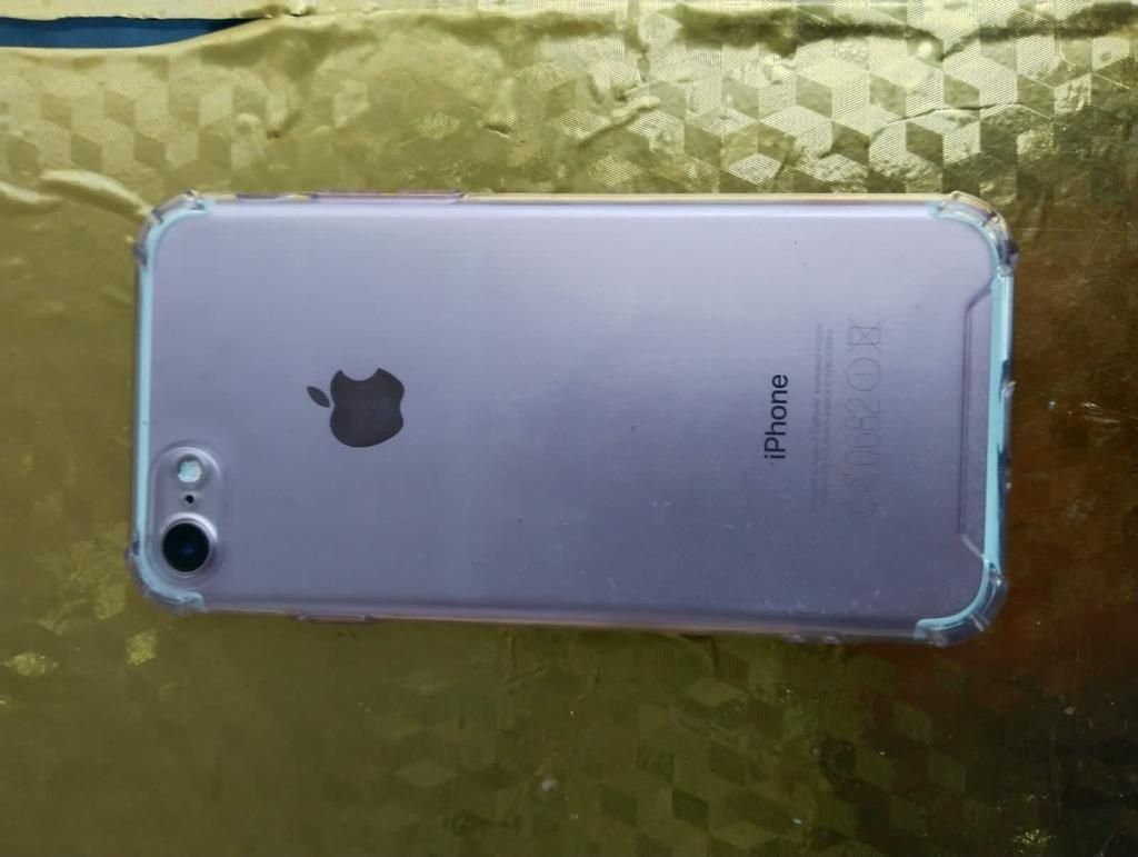 Iphone 7 срочно сатылады 32б. 45000тг