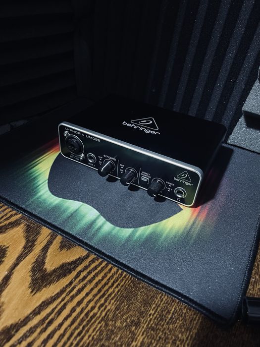 Звуковая карта behringer mk 22