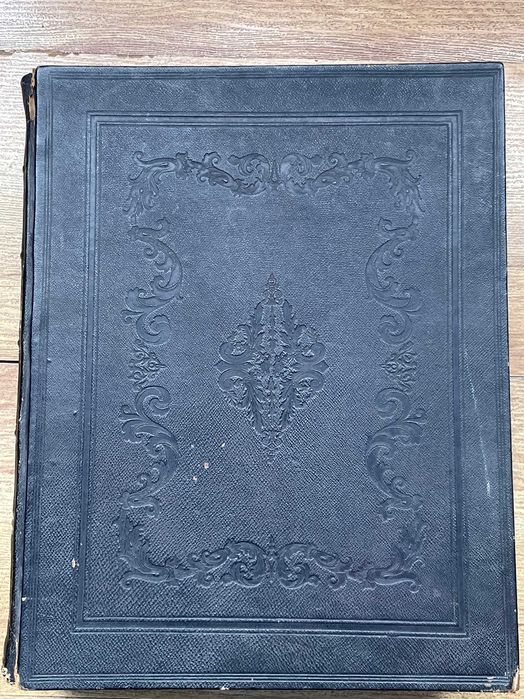 Biblia / Biblie veche ,engleza,1847, 6 kg, coperta piele, 33x25x9 cm