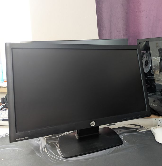 Монитор HP 22"  .