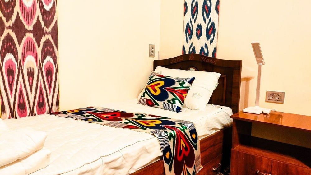 Comfortable rooms for students with private bathrooms price per person