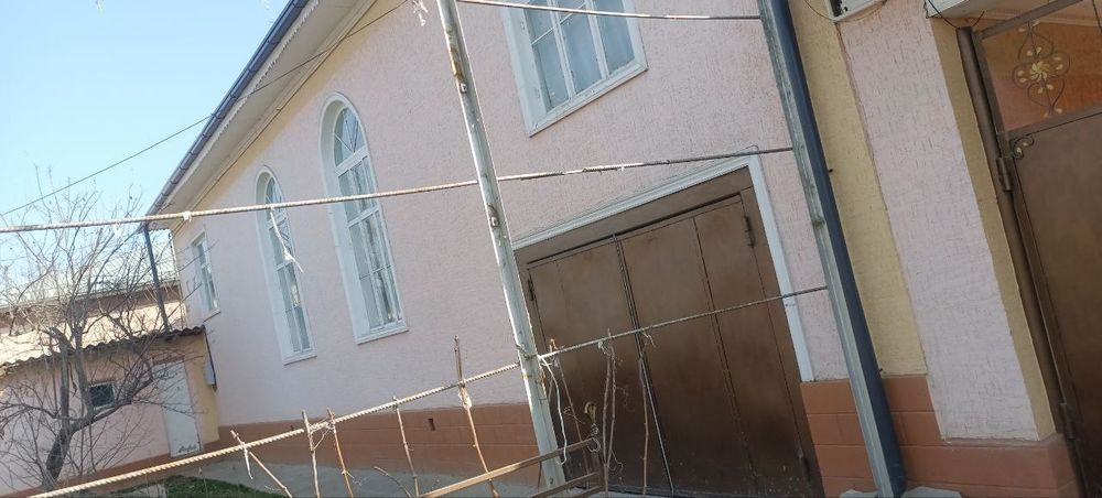 Ховли сотилади 15 сотих янгибозорда юқори чирчиқда