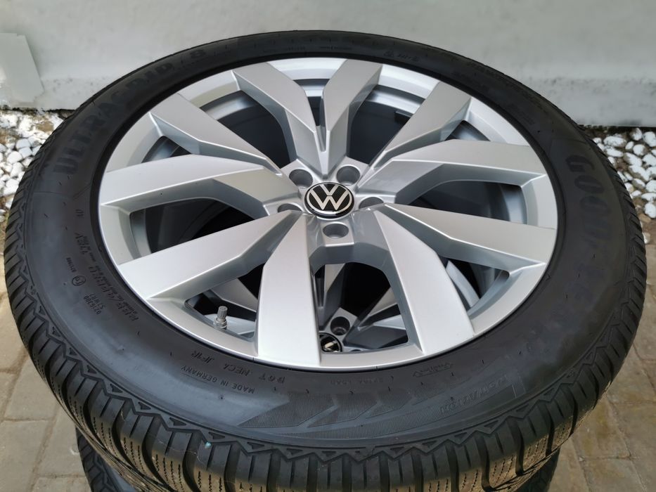 Jante originale VW Tuareg anvelope de iarna Goodyear 285/45 R20