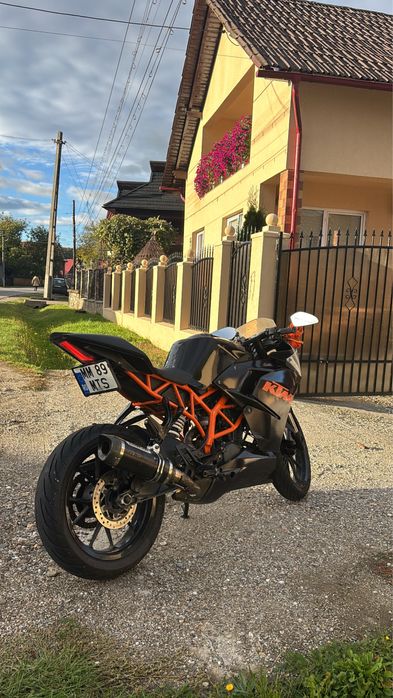 Motocicleta KTM RC125