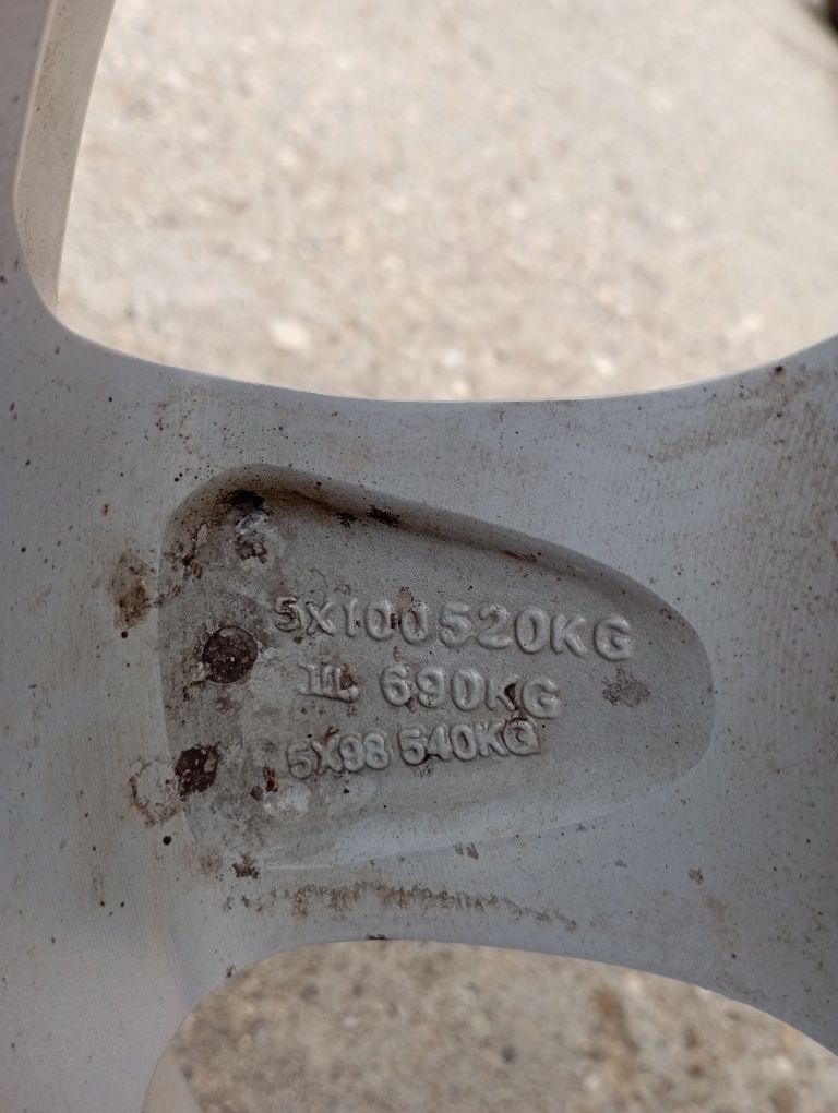 205/65R 15 ки с гумите