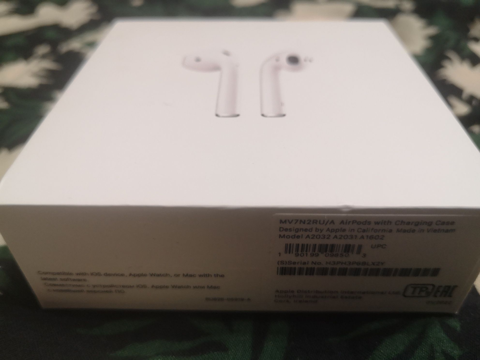 Наушники Apple airpods