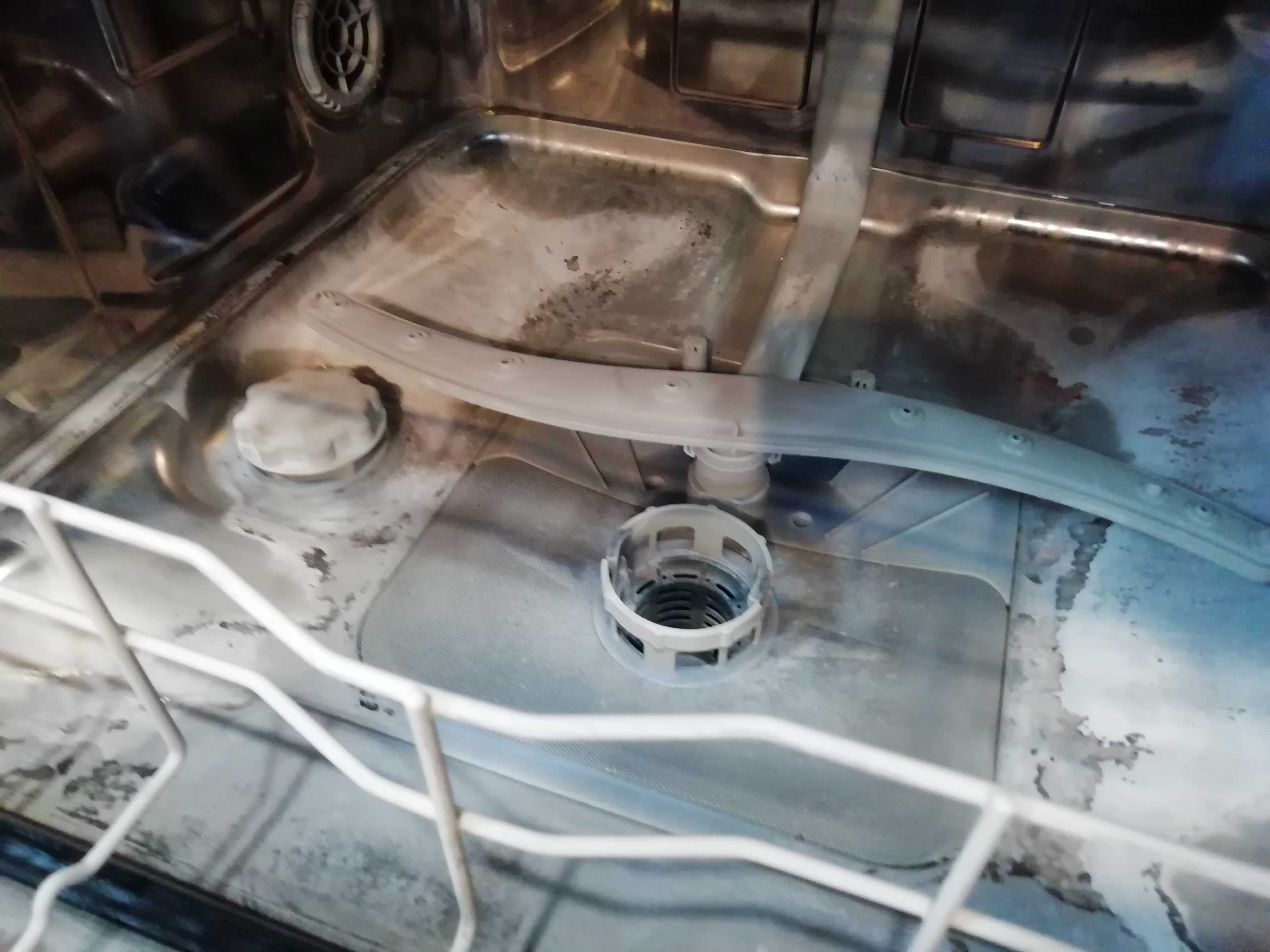 Съдомиялна свободностояща INDESIT DFG-15810 EU, може бартер за шевна