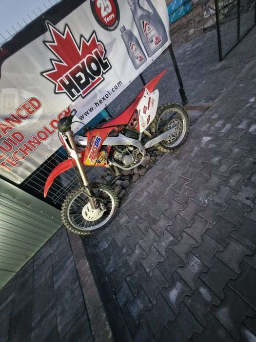 Vând honda cr 125 power valve