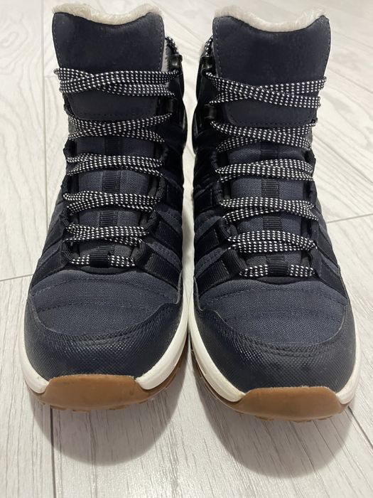 Ghete de drumetie impermeabile