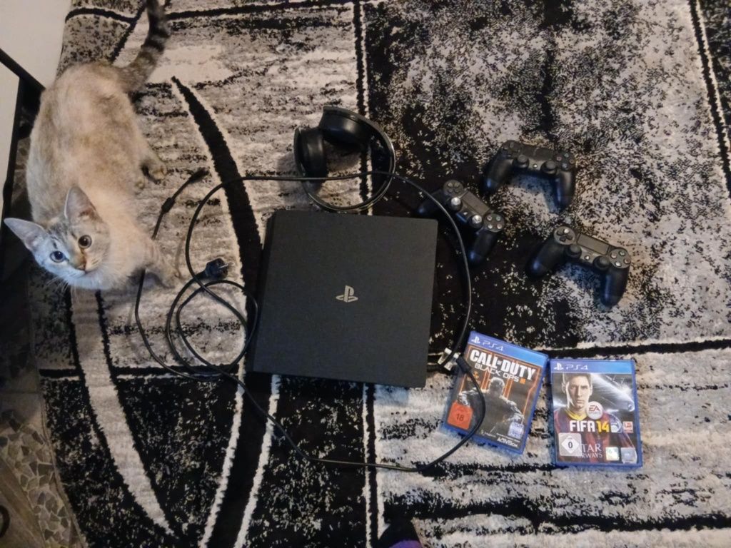 Vand PS4 PRO perfect