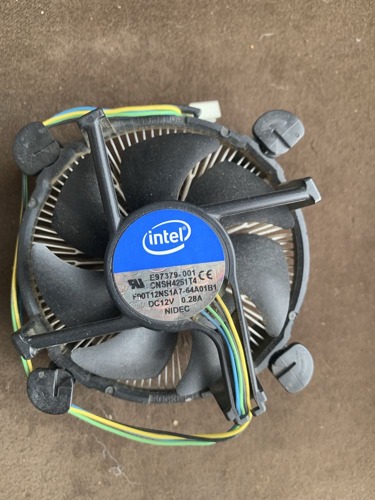 Оригинален Intel Stock Cooler – охлаждане за процесор