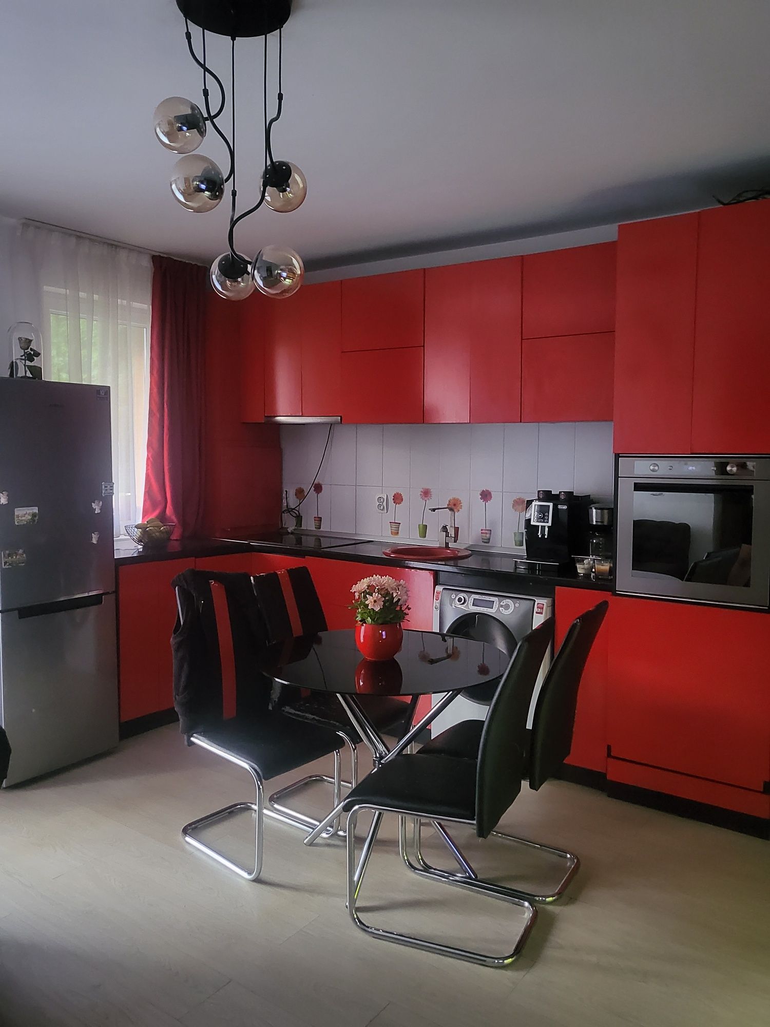 Vand apartament de 3 camere cu curte, Florești (Cluj) in zona Eroilor