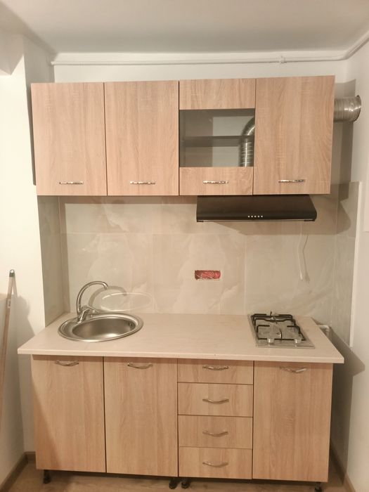 Montator hota, instalator hote,montaj hota