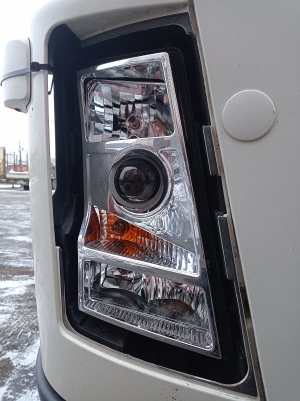 Bi-led линзы на грузовые, би лед линзы 24 вольт, вольво фш, Volvo FH