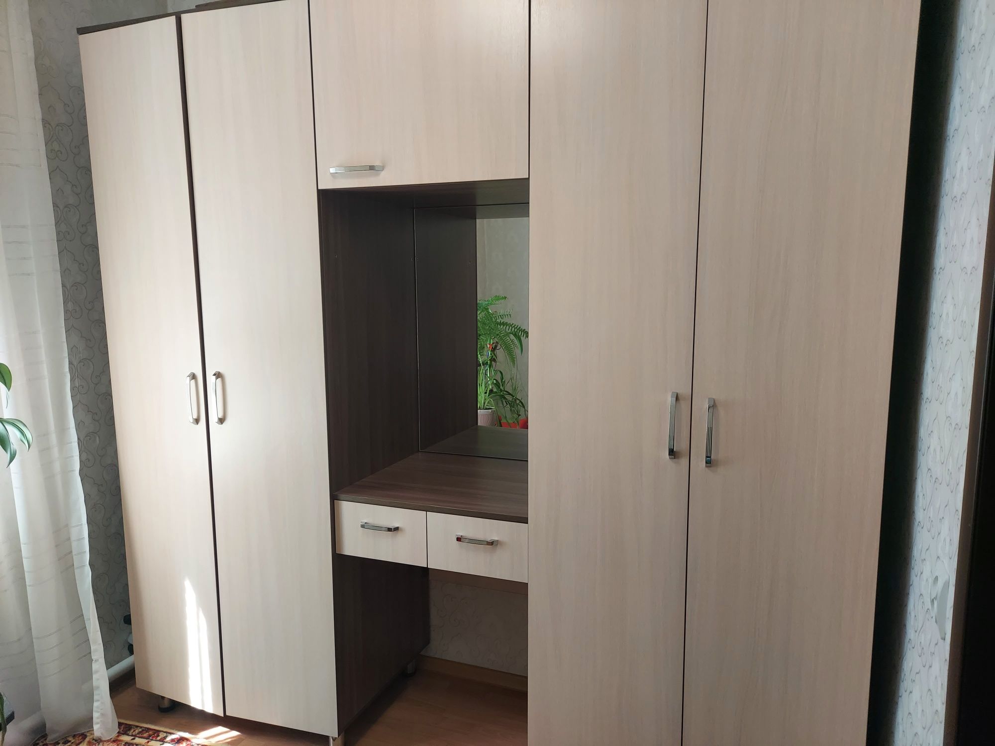 Продам шкаф для одежды