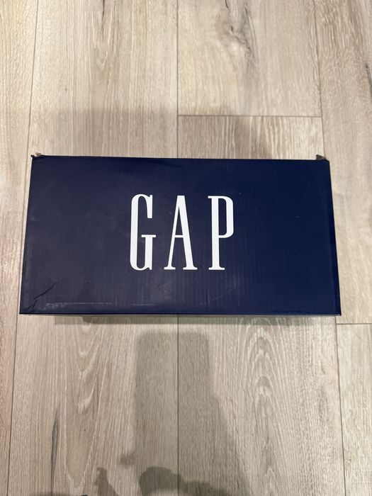 GAP маратонки нови