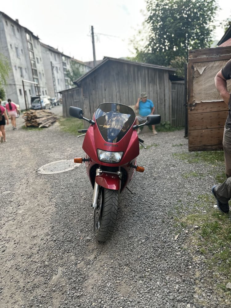 Motocicleta suzuki Rf 900f