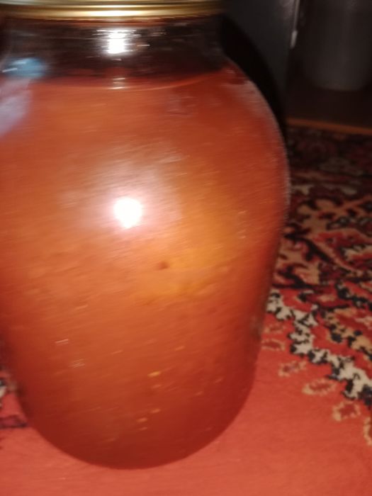 Дом и сад.Компоты Вишня 1л -1200,Варенья 1л -1500тг,салаты 1л-1200,пом