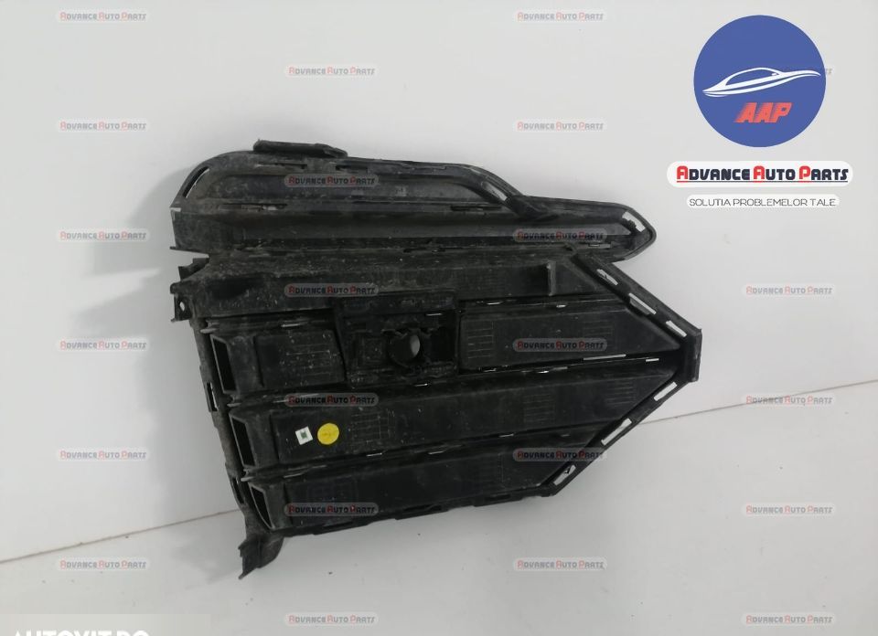 Решетка Проектор Дясна R Line оригинал Фолксваген / Volkswagen Touareg