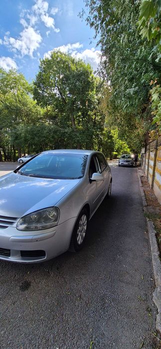 Vând golf 5 1.9 TDI