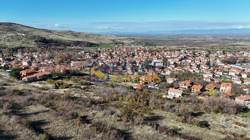 Продава се Парцел в с. Първенец, Област Пловдив - 1660 кв.м за 46 €/кв.м - Снимка #1