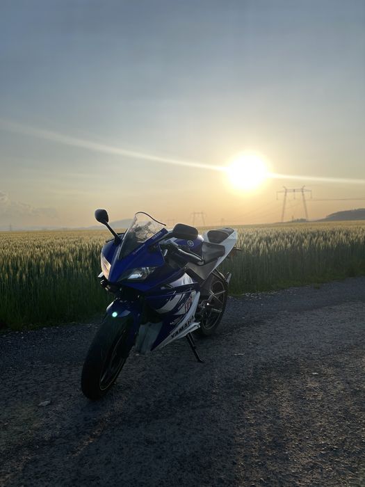 Yamaha yzf r125