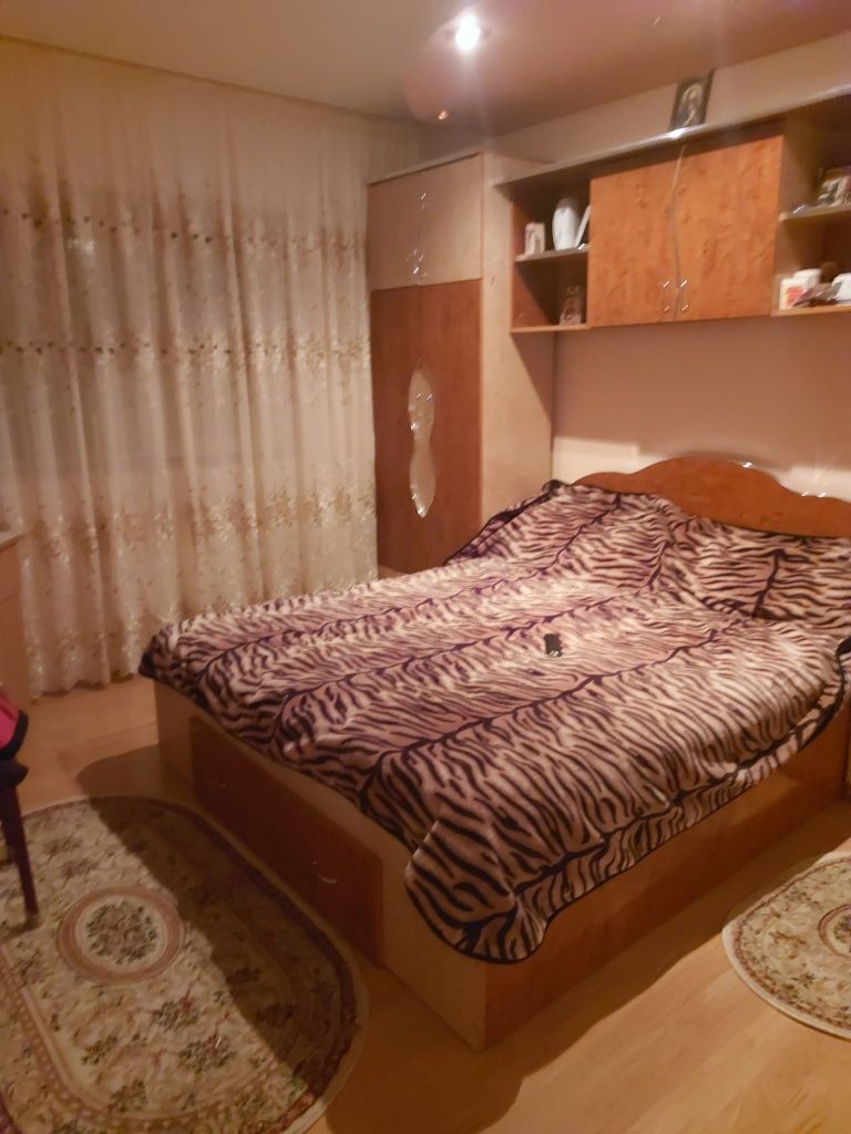 Închiriere apartament zona Broșteni