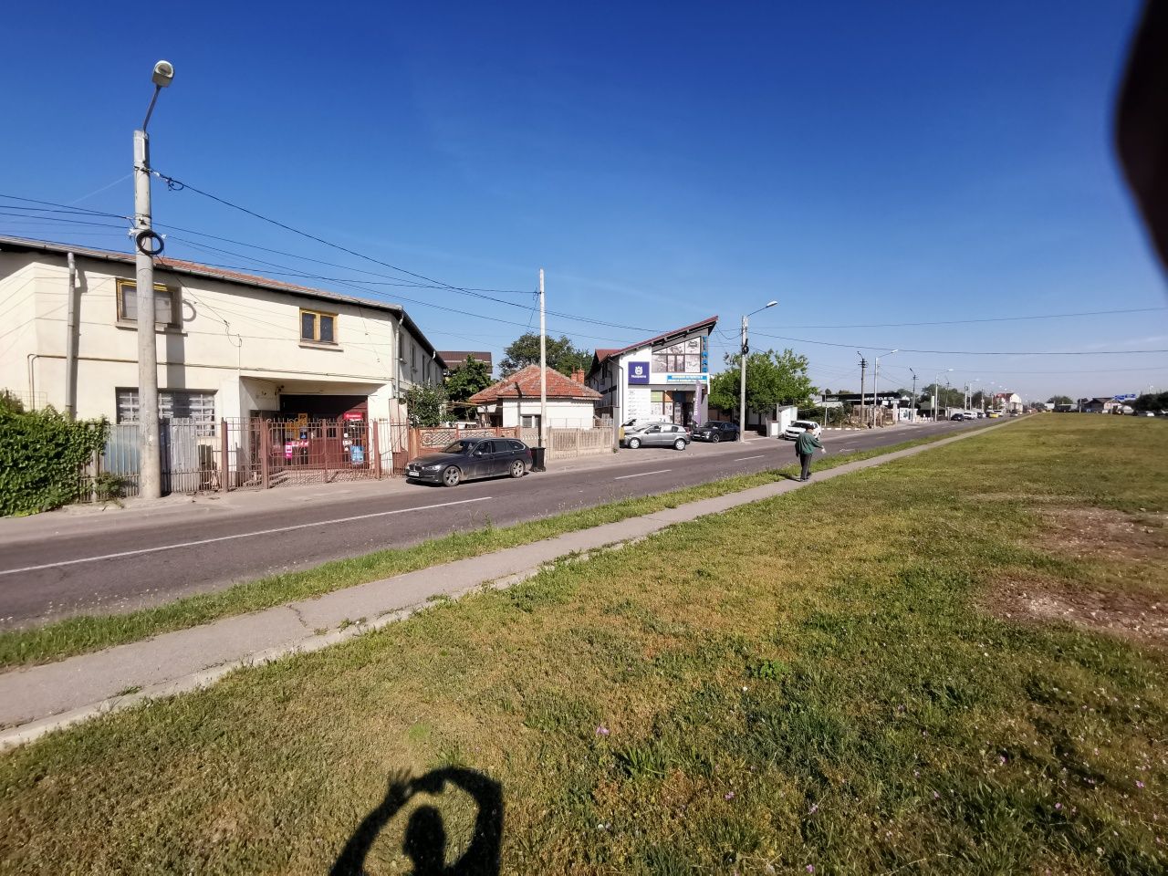 Vând casa P+1 strada Râului