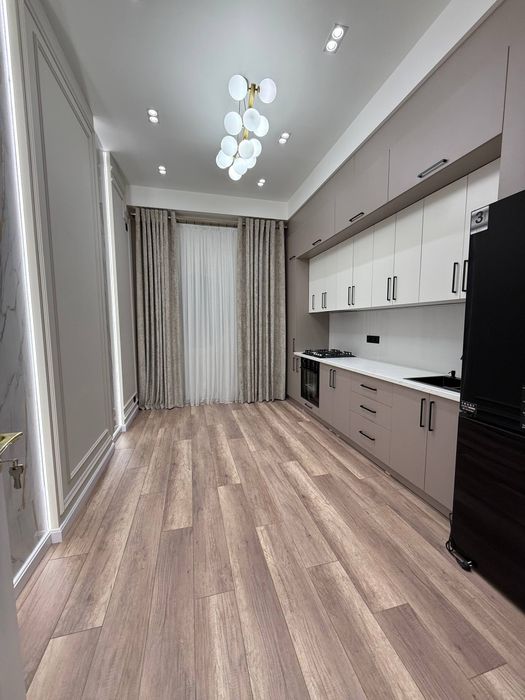 Юнусабад 18 квартал. Продается квартира 2/10/10