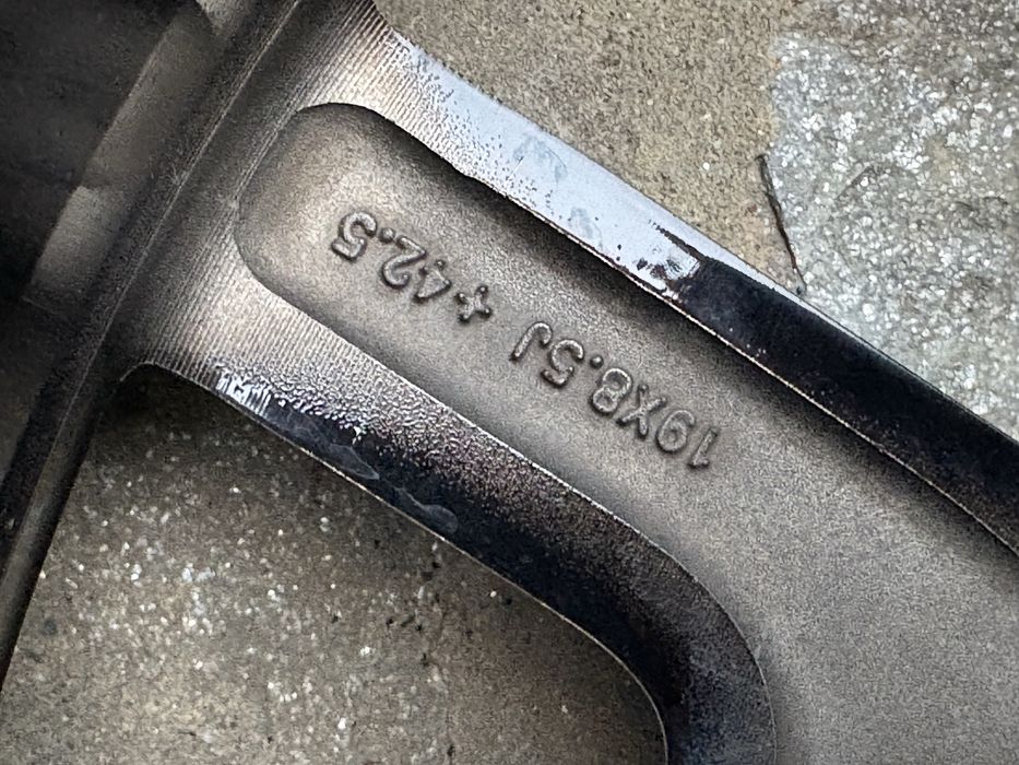 Оригинални джанти с гуми Форд Мустанг 19 цола