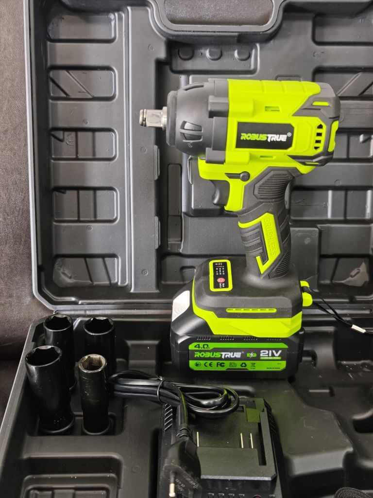 Pistol  cu impact de desfăcut rotile