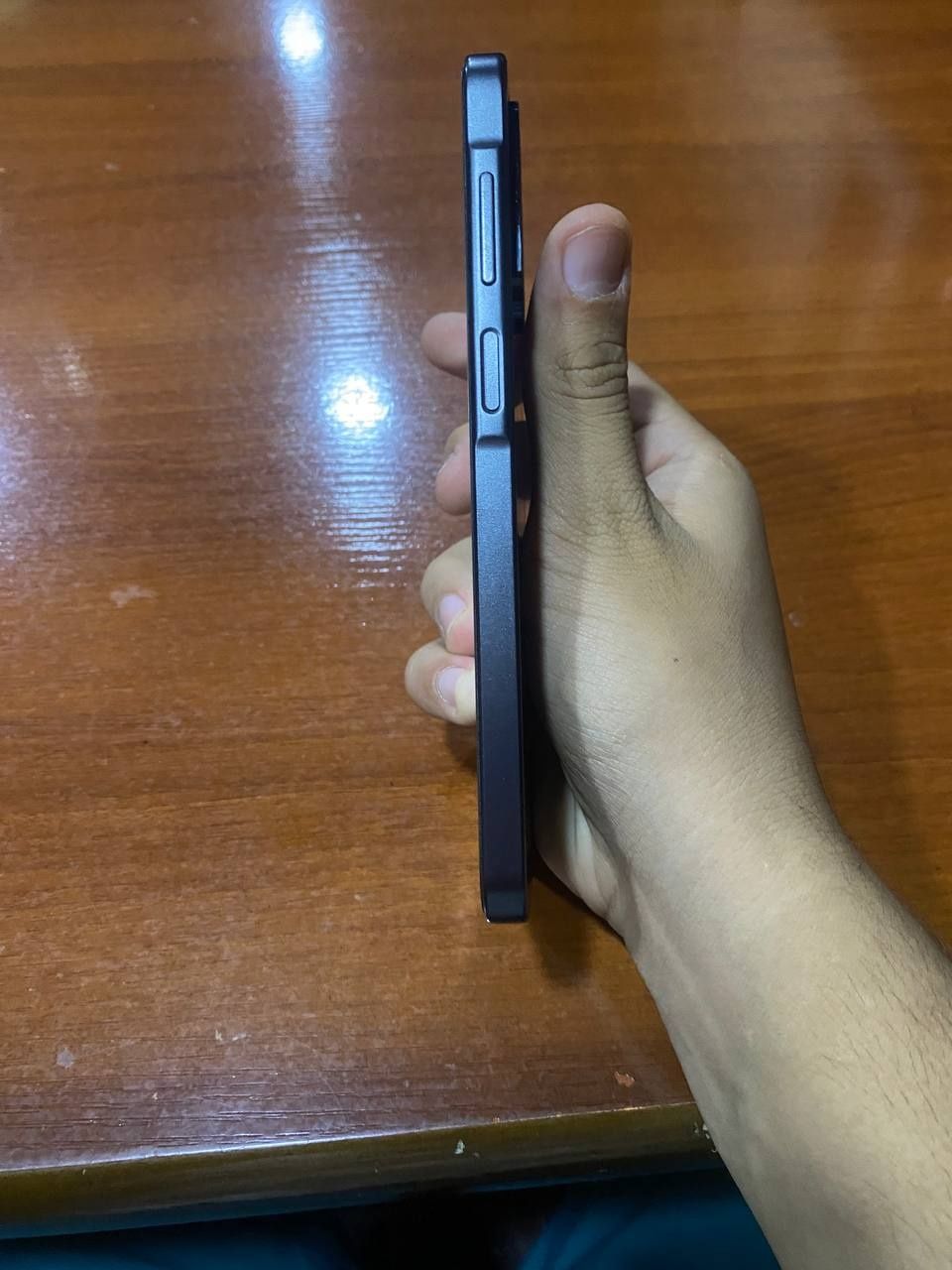 Samsung A26 5g 128gb xolati yangi 10 kun ishlatgan.