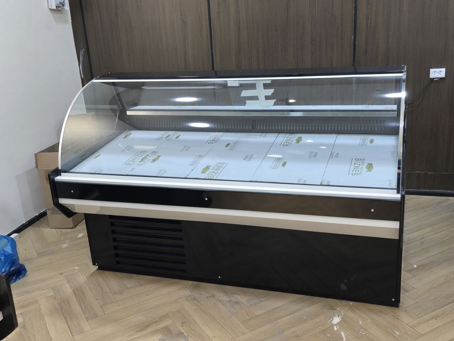 Витирина холодильник