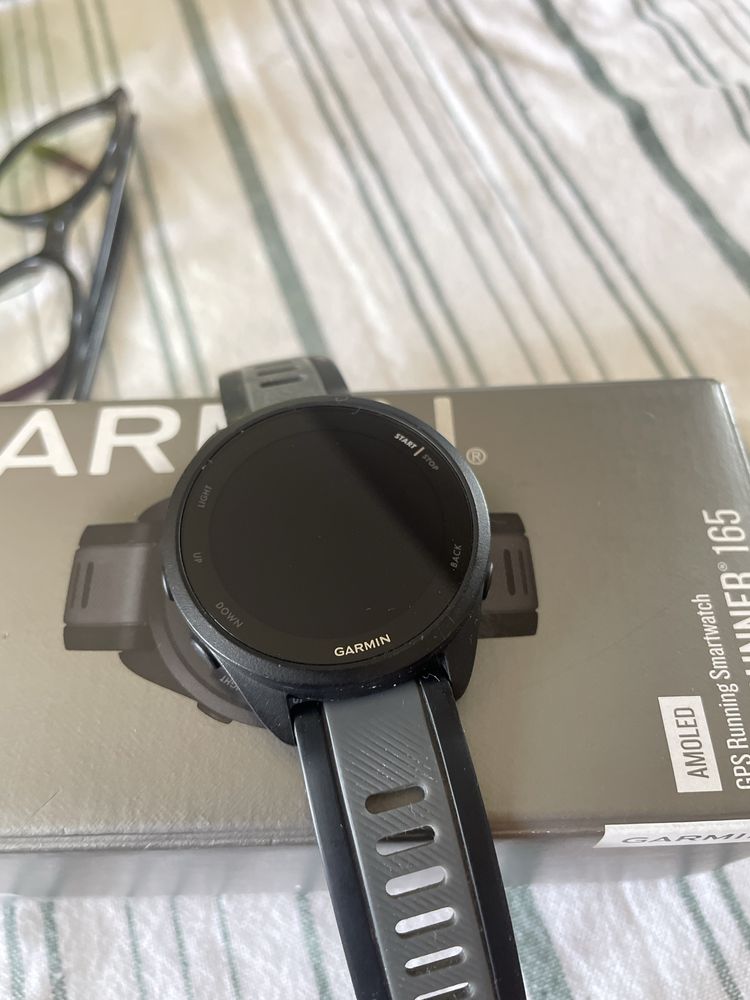 Garmin forerunner 165 / часовник Гармин 165