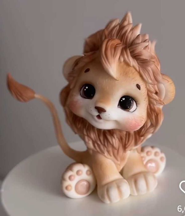 Figurine de pus pe pe tort