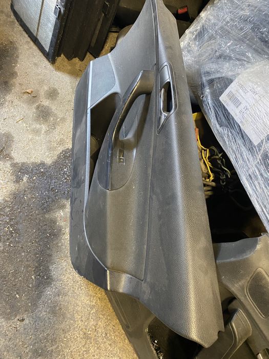 Кори врати Пасат б6,7 предни и задни